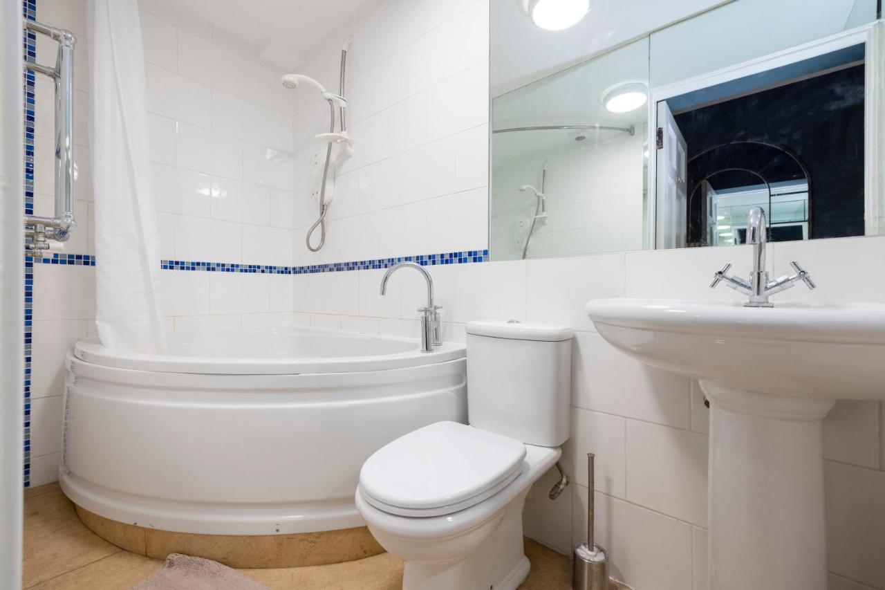 Elegant 2-bedroom In Centre Edinburgh