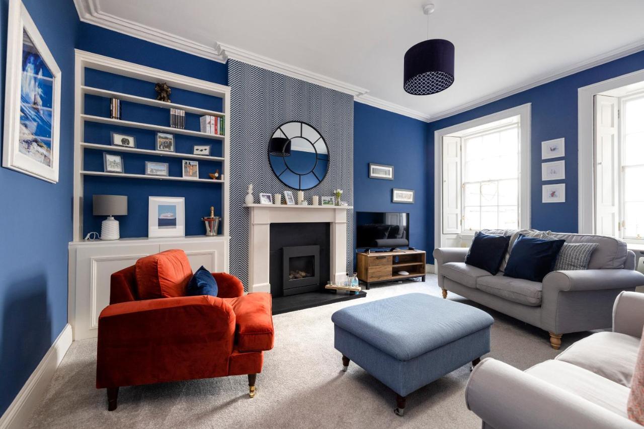 Elegant 2-bedroom In Centre Apartment Edinburgh