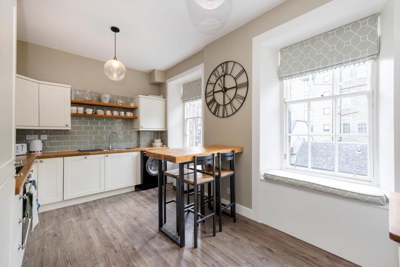 Apartment Elegant 2-bedroom In Centre Edinburgh