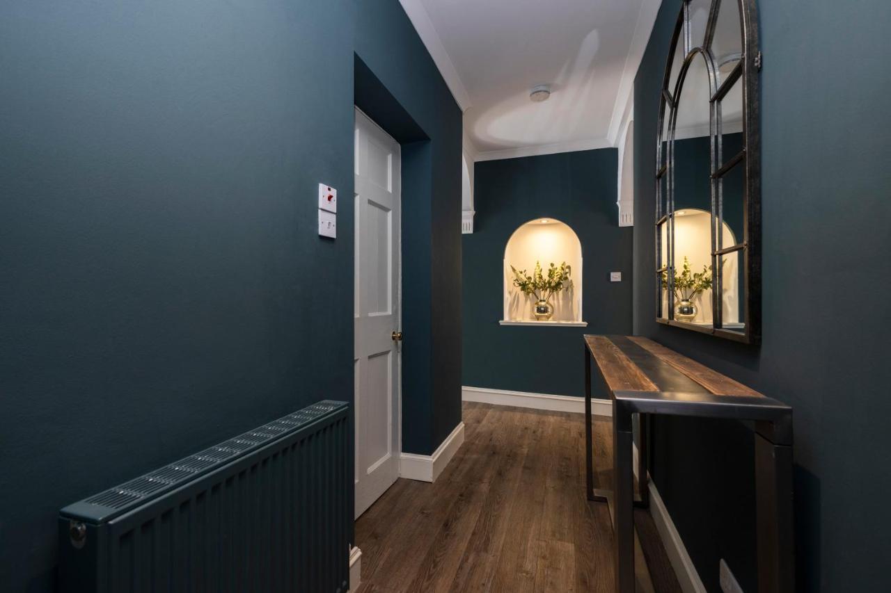 Elegant 2-bedroom In Centre Apartment Edinburgh