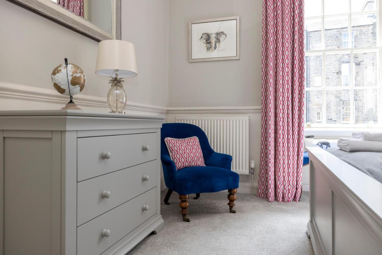 Elegant 2-bedroom In Centre Apartment